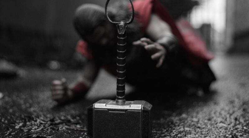 Top 5 Marvel Characters Who Lifted Mjolnir?